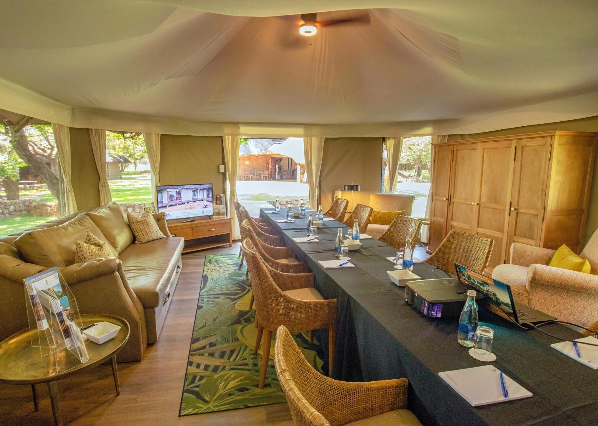Finfoot Lake Reserve By Dream Resorts Vaaldam Extérieur photo